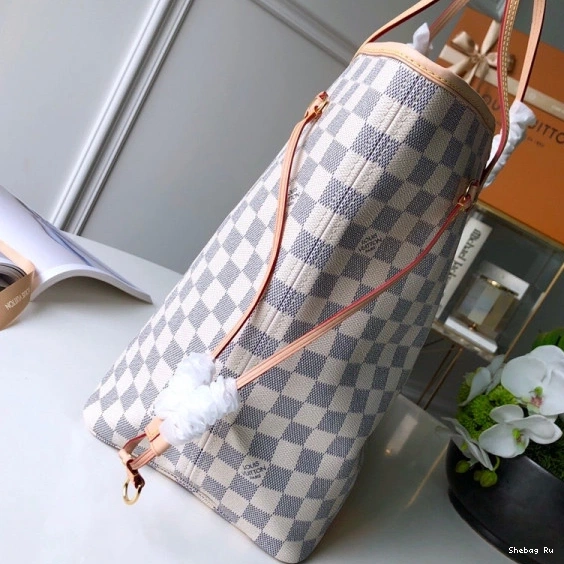 GM Louis Neverfull Vuitton 0807